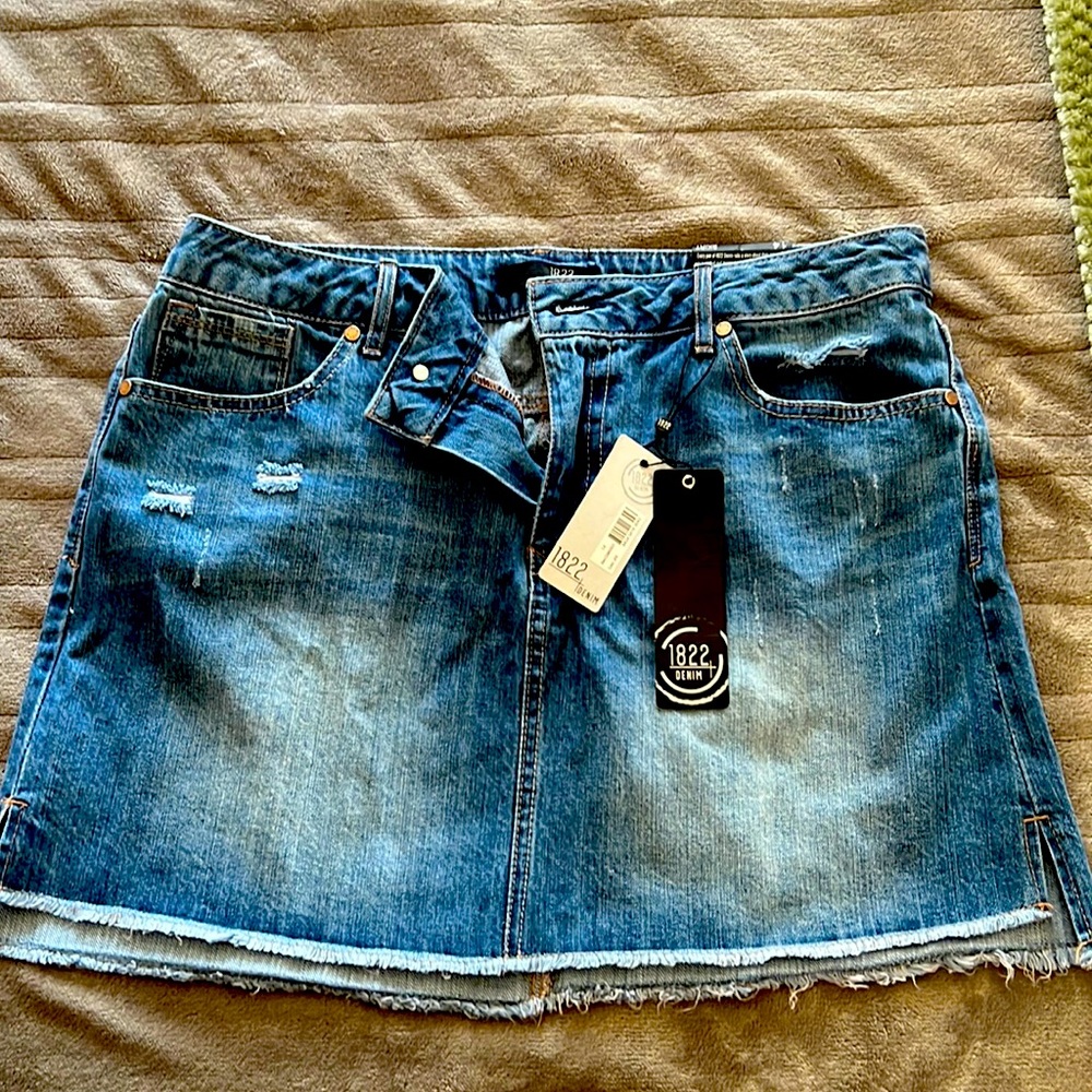 Denim skirt